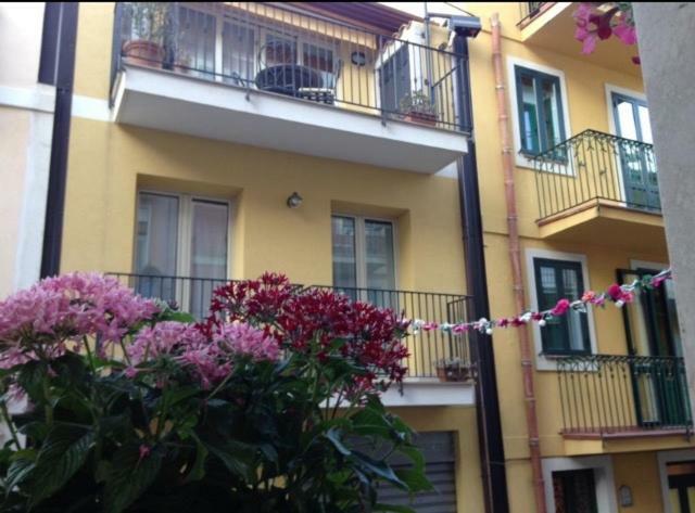 Avaja - Daria'S Apartment Taormina Bagian luar foto